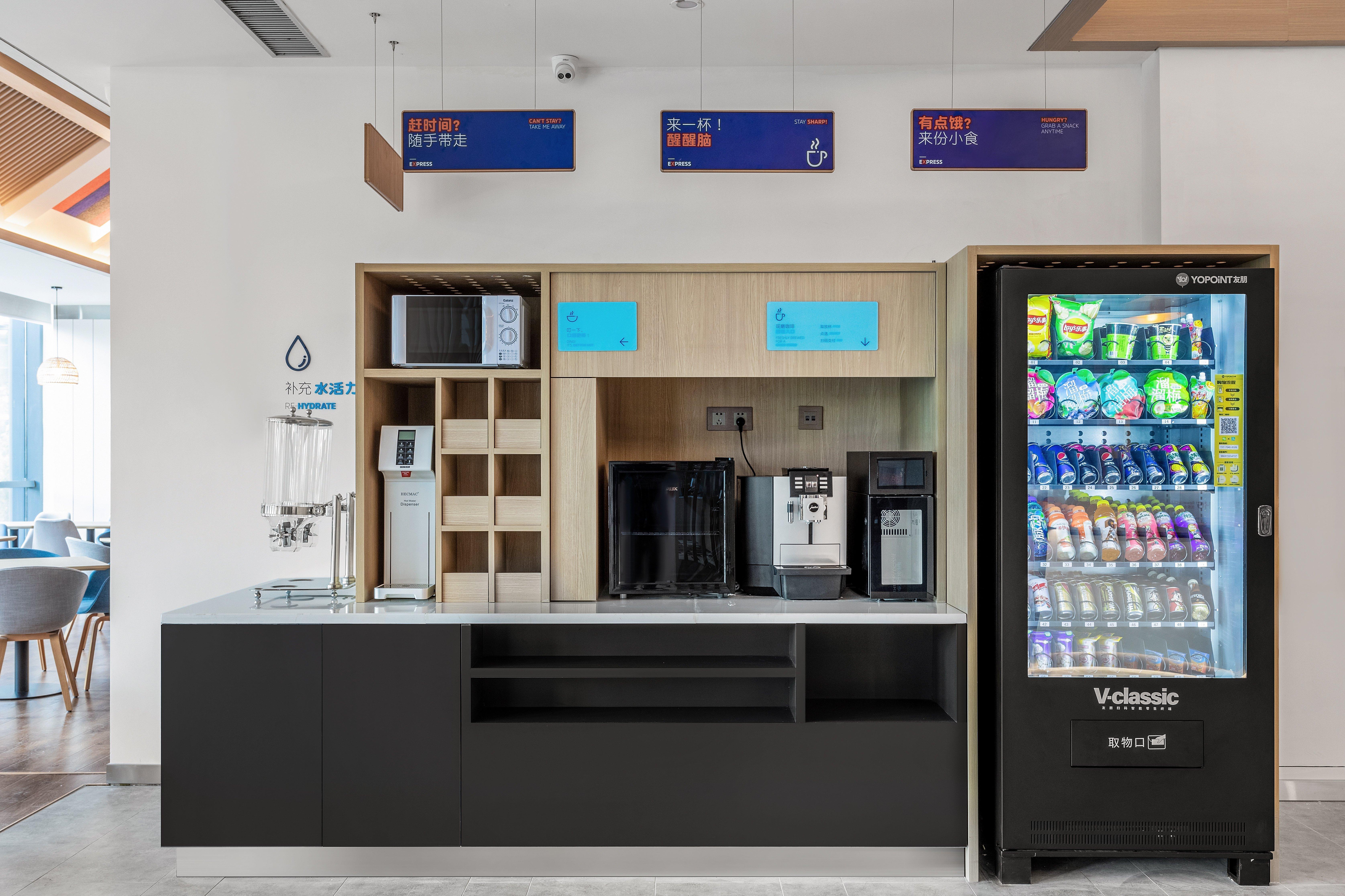 Holiday Inn Express Dali Xiaguan By Ihg Екстериор снимка